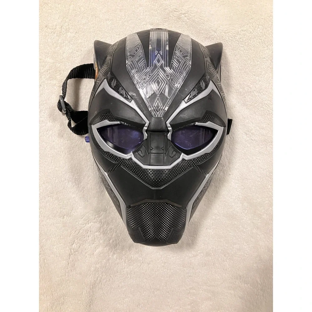 Hasbro Marvel Black Panther Vibranium FX Light Up Mask 2017 Electronic Works